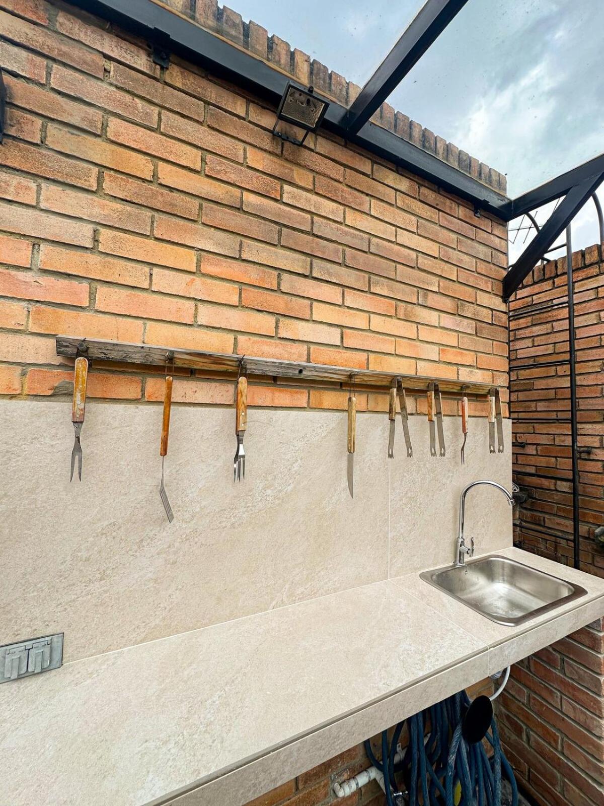 A Penthouse With A Luxury Jacuzzi And Panoramic View Apartamento *